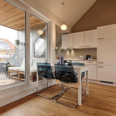 Homiestay City-Apartment, Balkon & Parkplatz Wurzburgo Exterior foto