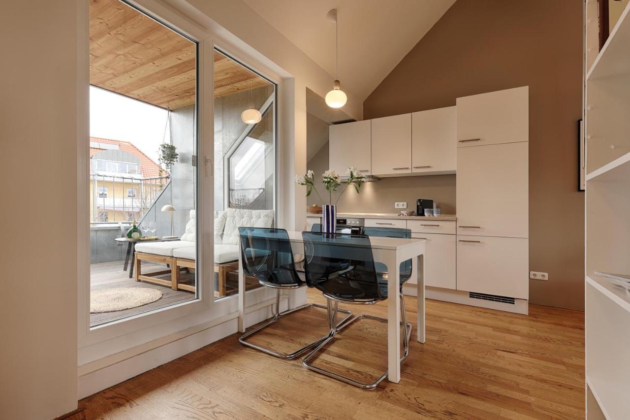 Homiestay City-Apartment, Balkon & Parkplatz Wurzburgo Exterior foto
