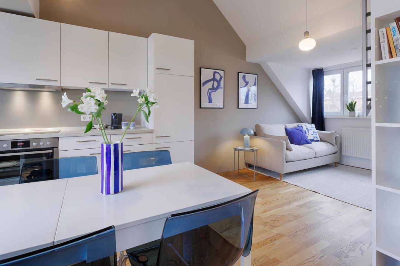 Homiestay City-Apartment, Balkon & Parkplatz Wurzburgo Exterior foto
