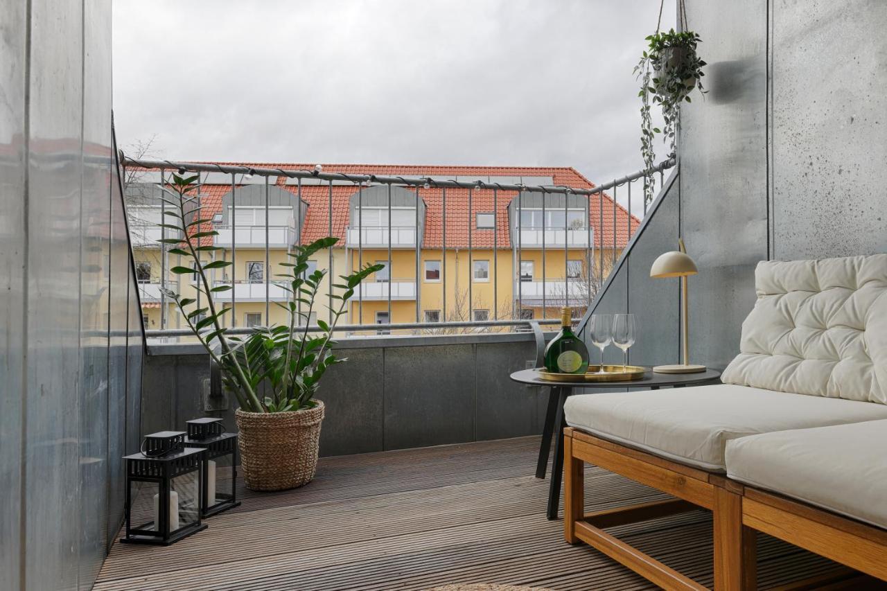Homiestay City-Apartment, Balkon & Parkplatz Wurzburgo Exterior foto